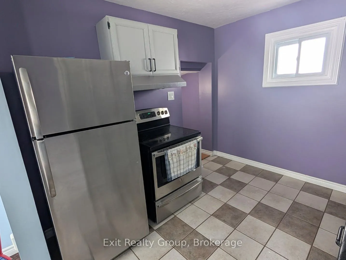 Photo 7 of 42 McGill Street, Quinte West, Trenton Ward — HOMEH