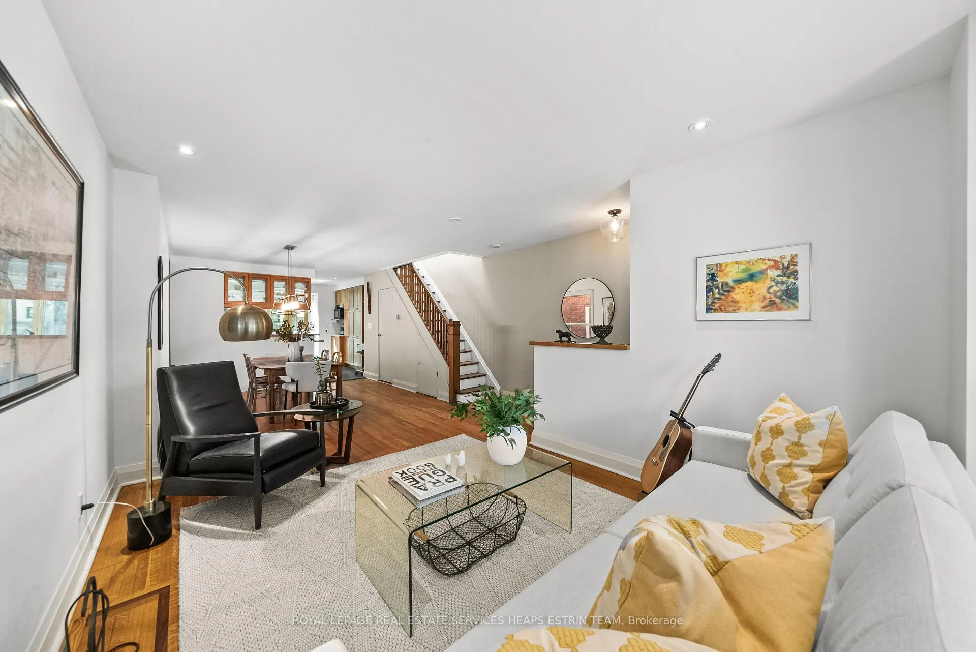 Photo 4 of 441 St Clair Avenue E, Toronto, Rosedale-Moore Park — HOMEH
