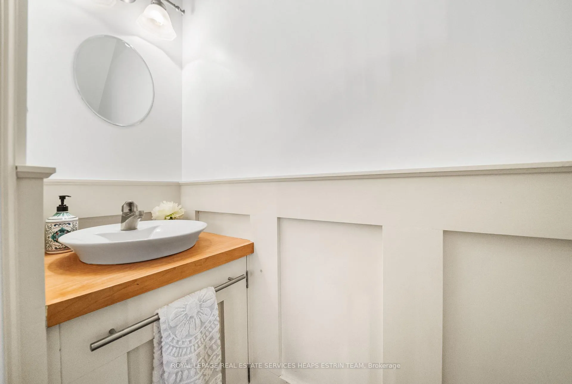 Photo 14 of 441 St Clair Avenue E, Toronto, Rosedale-Moore Park — HOMEH