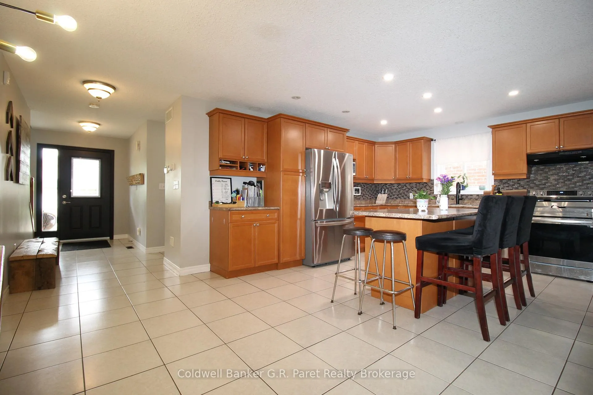 Photo 3 of 4 Langrell Avenue, Tillsonburg — HOMEH