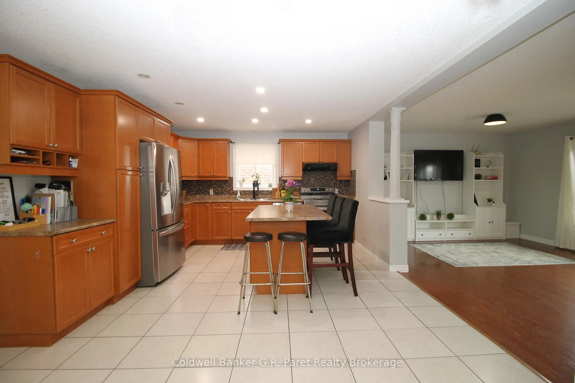 Photo 5 of 4 Langrell Avenue, Tillsonburg — HOMEH