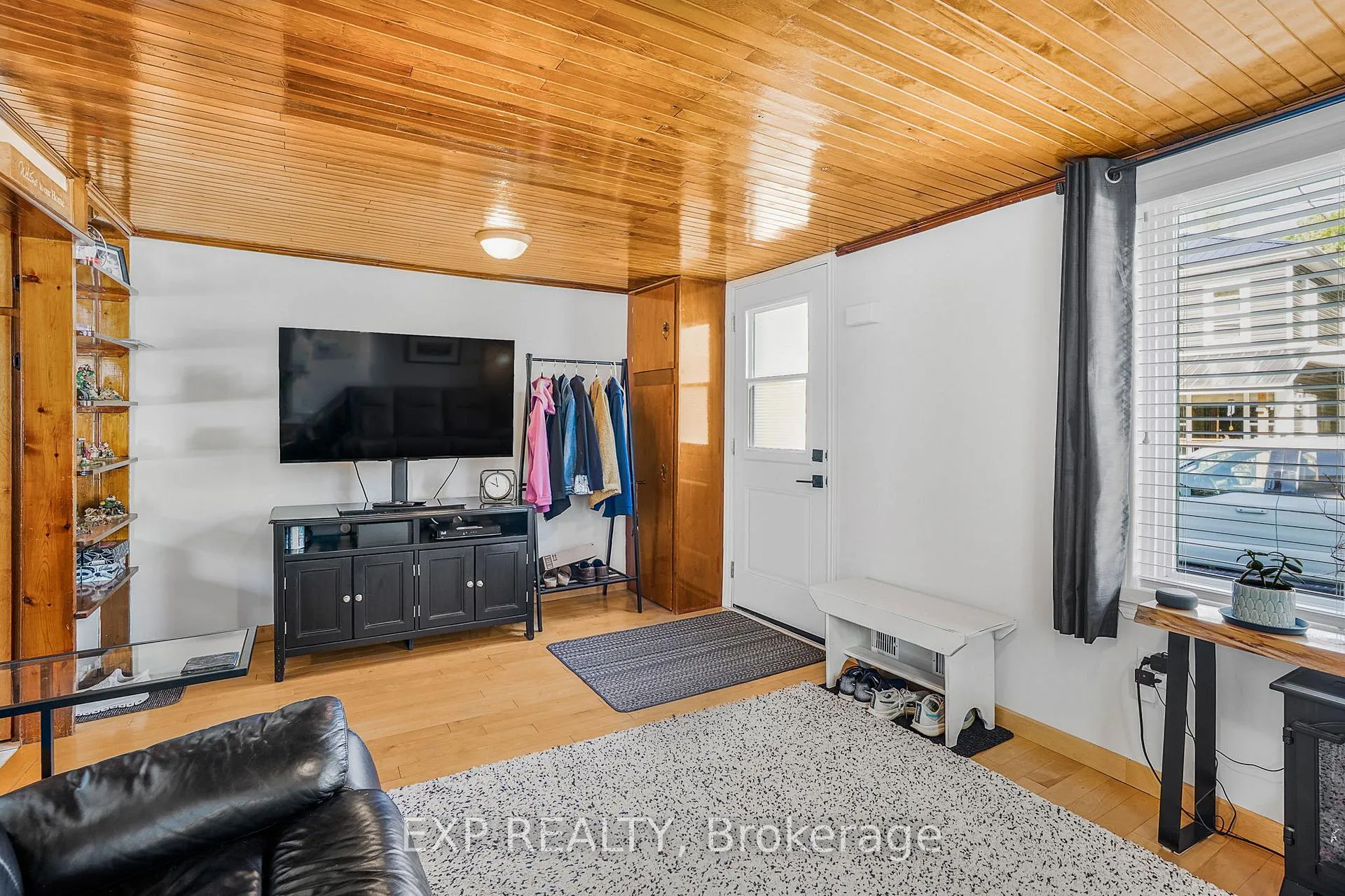 Photo 6 of 26 Alexander Street W, North Glengarry, Maxville — HOMEH