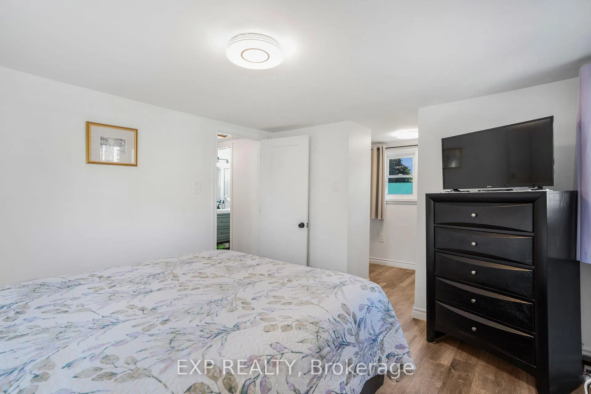 Photo 13 of 26 Alexander Street W, North Glengarry, Maxville — HOMEH