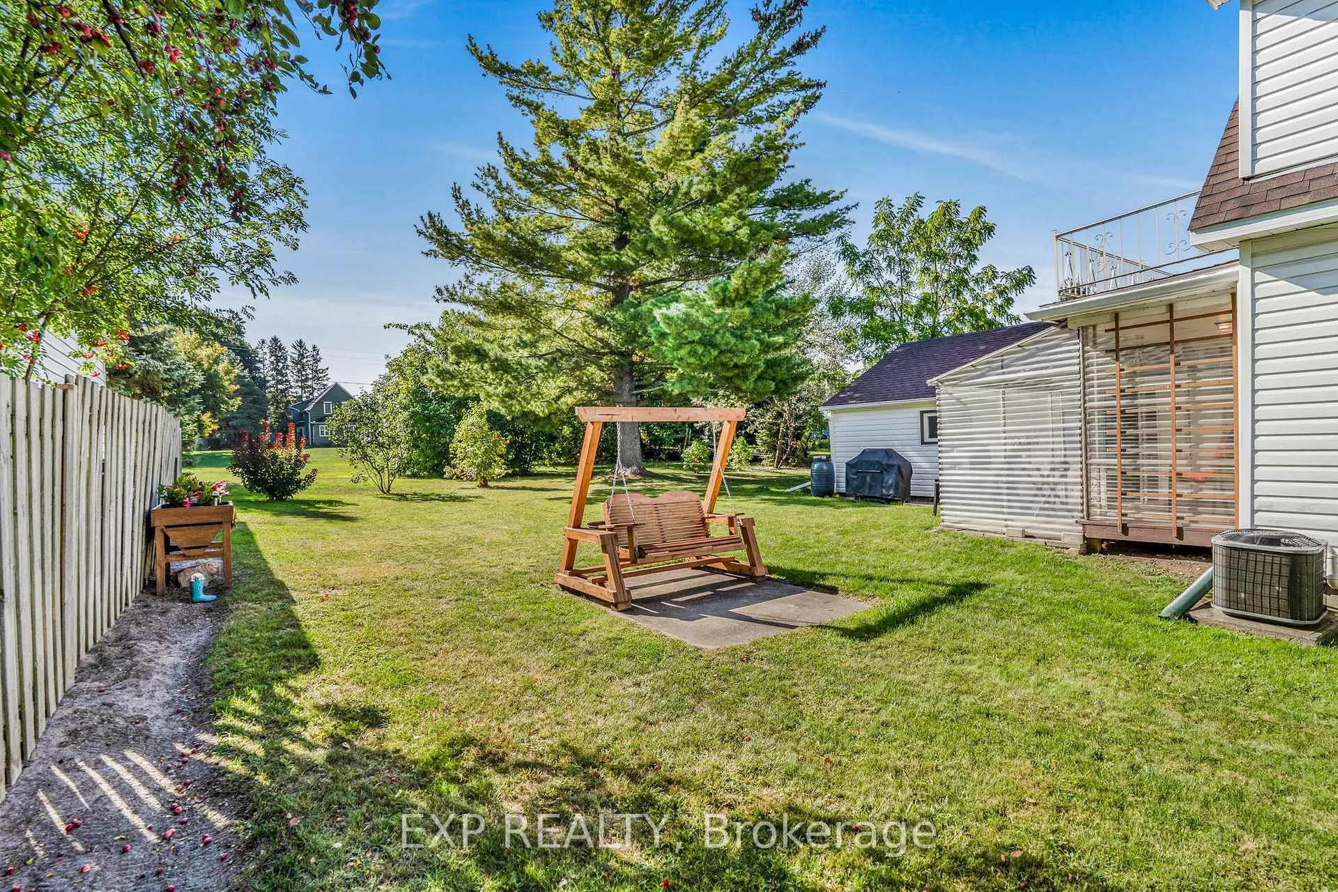 Photo 24 of 26 Alexander Street W, North Glengarry, Maxville — HOMEH