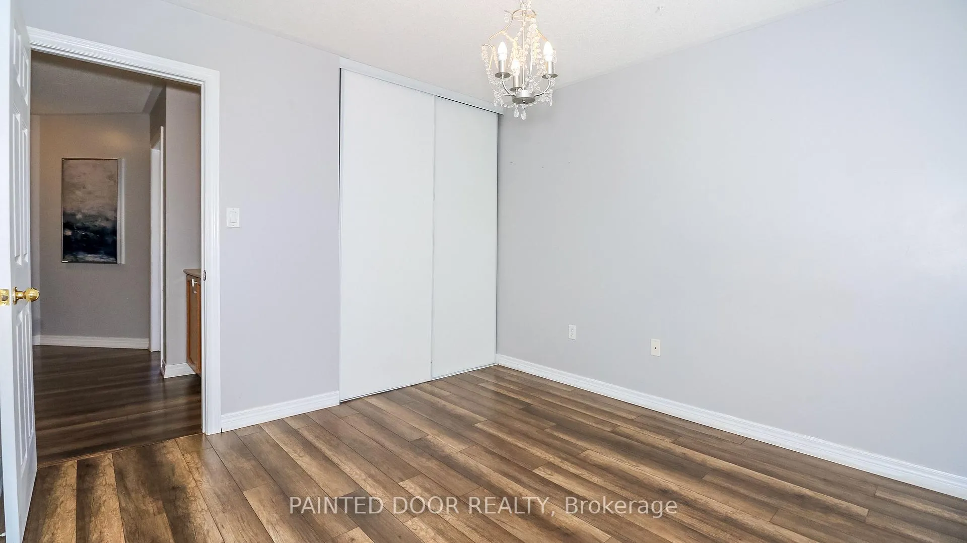 Photo 16 of 116 Thrushwood Drive, Barrie, 400 West — HOMEH