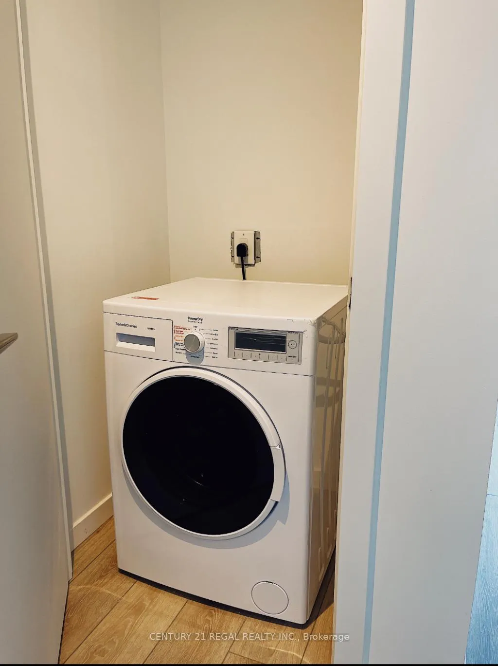 Photo 12 of Unit 302, 7 Smith Crescent, Etobicoke, Stonegate-Queensway — HOMEH