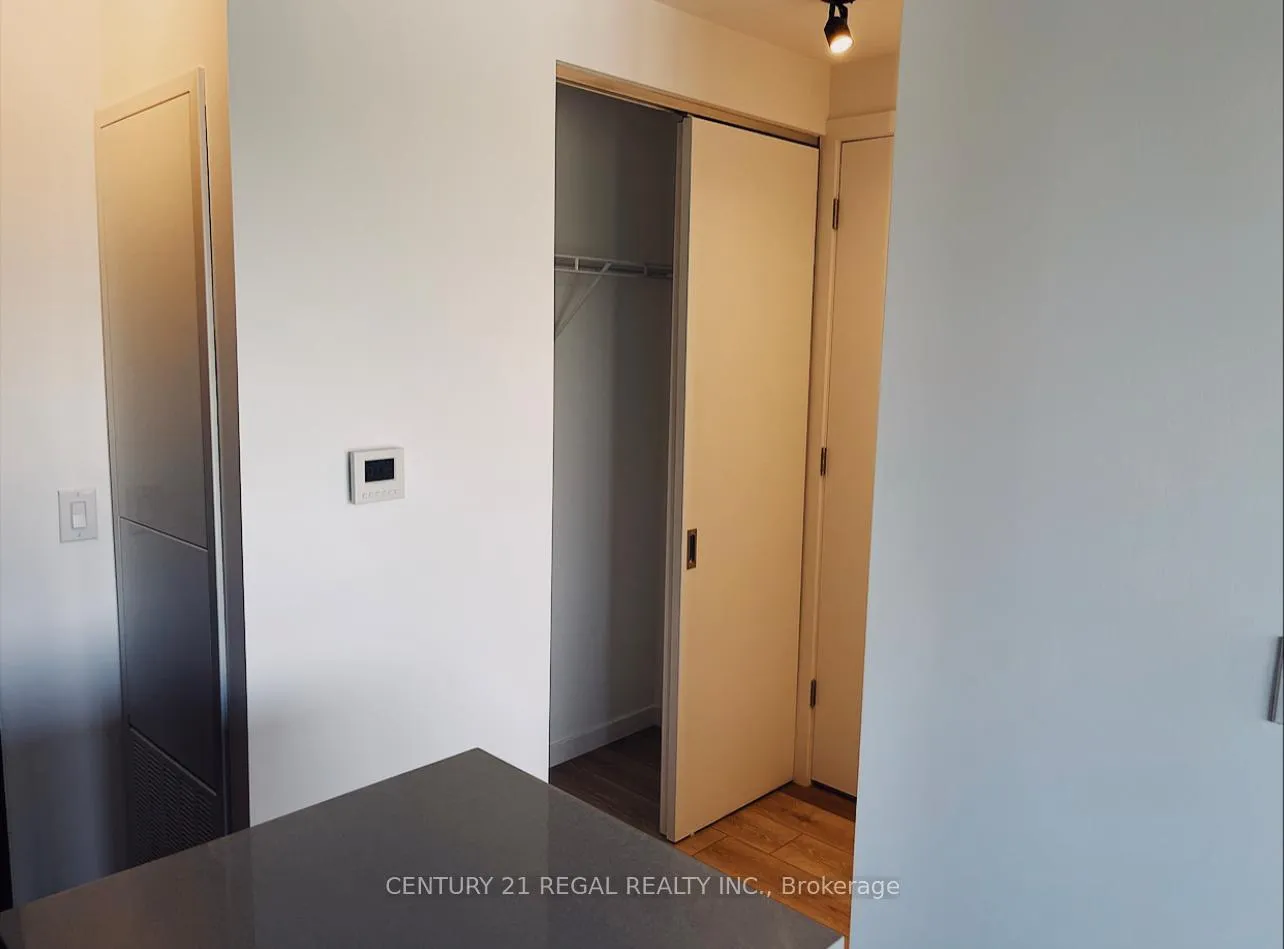 Photo 13 of Unit 302, 7 Smith Crescent, Etobicoke, Stonegate-Queensway — HOMEH