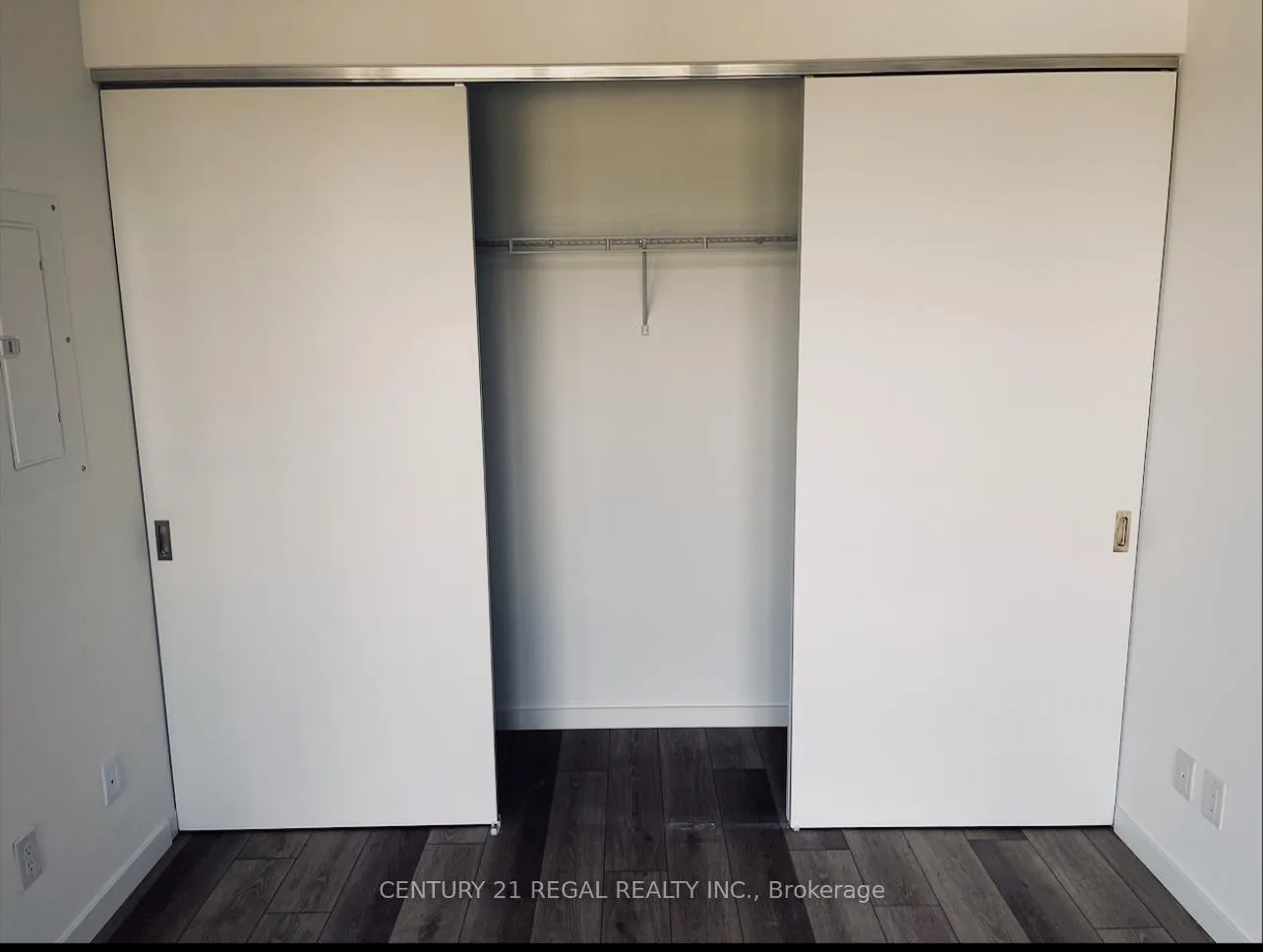 Photo 14 of Unit 302, 7 Smith Crescent, Etobicoke, Stonegate-Queensway — HOMEH