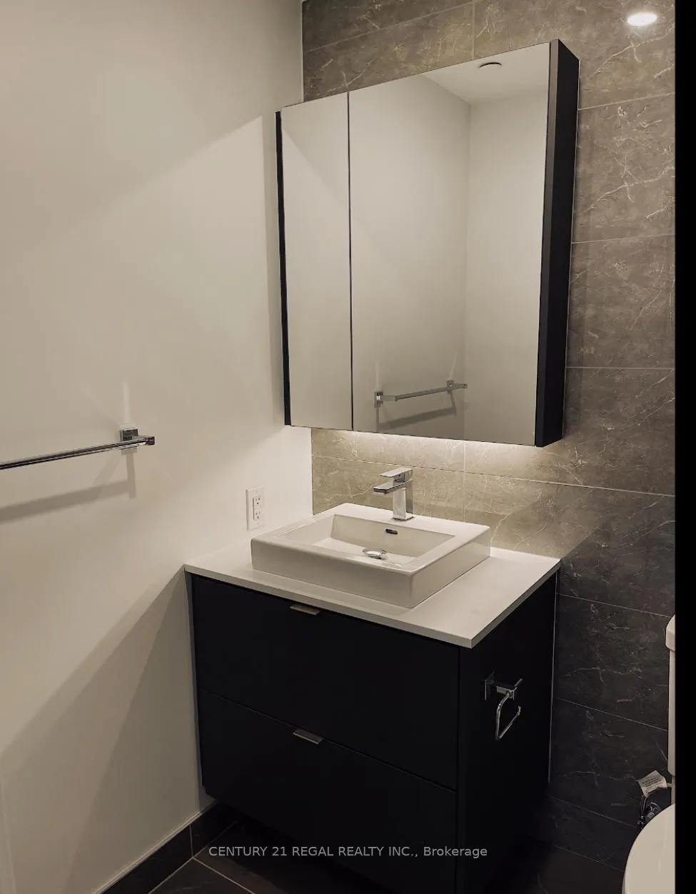 Photo 18 of Unit 302, 7 Smith Crescent, Etobicoke, Stonegate-Queensway — HOMEH
