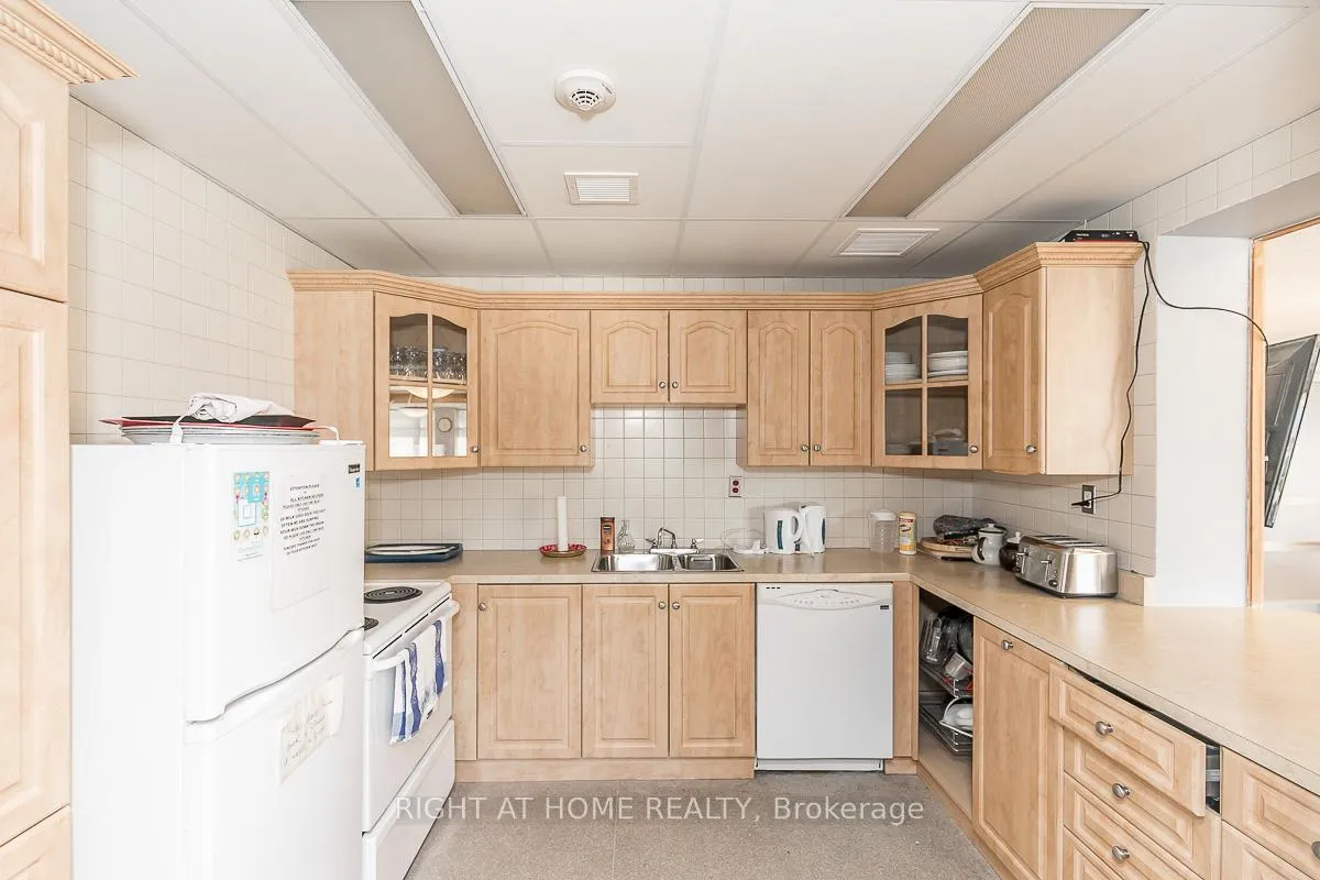 Photo 15 of Unit 53, 74 Ross Street, Barrie, Queen's Park — HOMEH