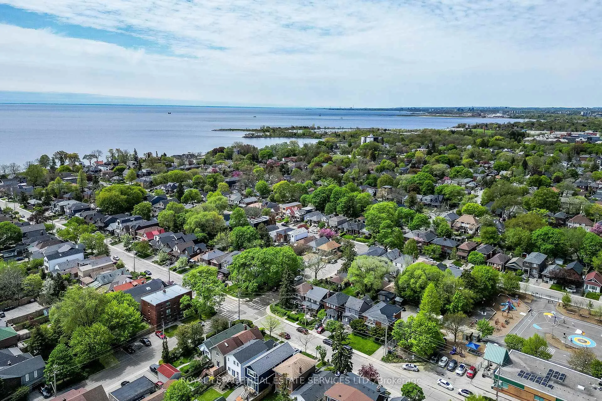Photo 2 of 74 Sixth Street, Etobicoke, New Toronto — HOMEH