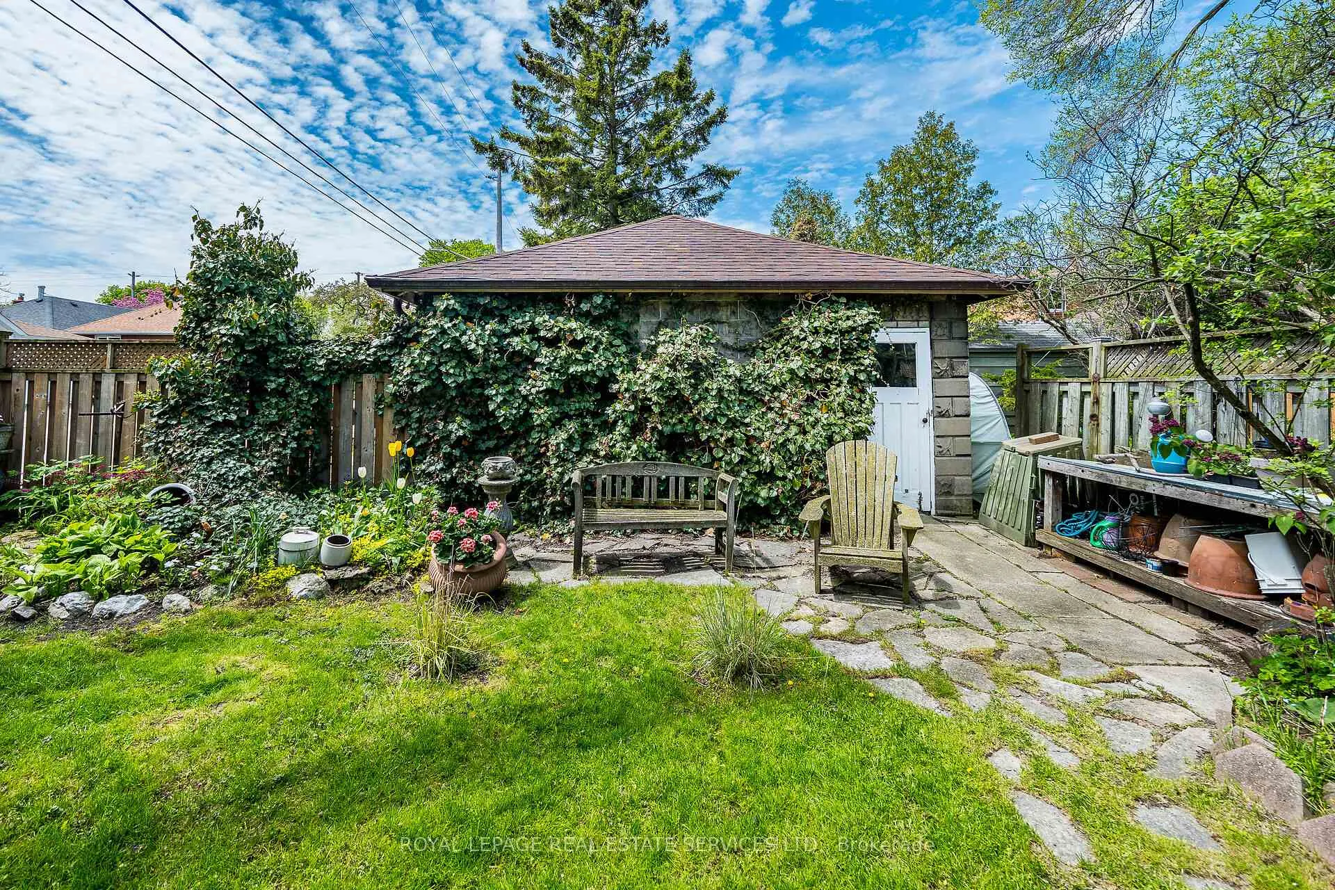 Photo 34 of 74 Sixth Street, Etobicoke, New Toronto — HOMEH