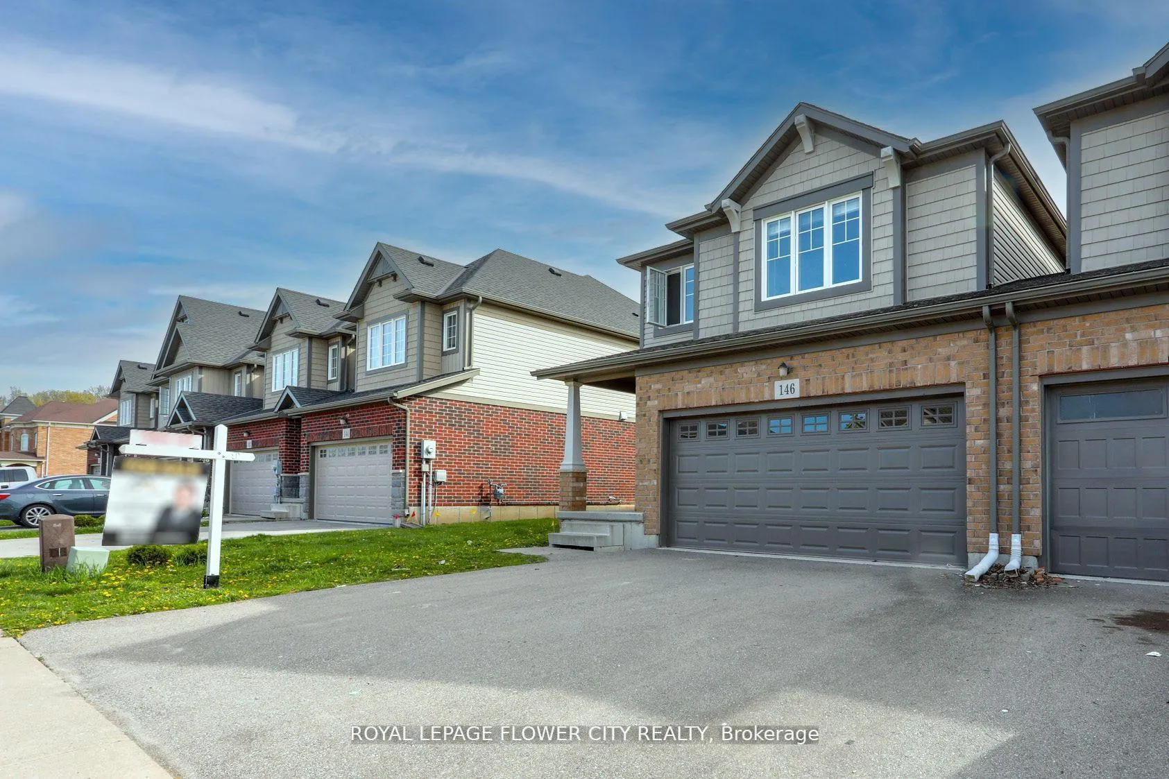 Photo 3 of 146 Winterberry Boulevard, Thorold, Confederation Heights — HOMEH