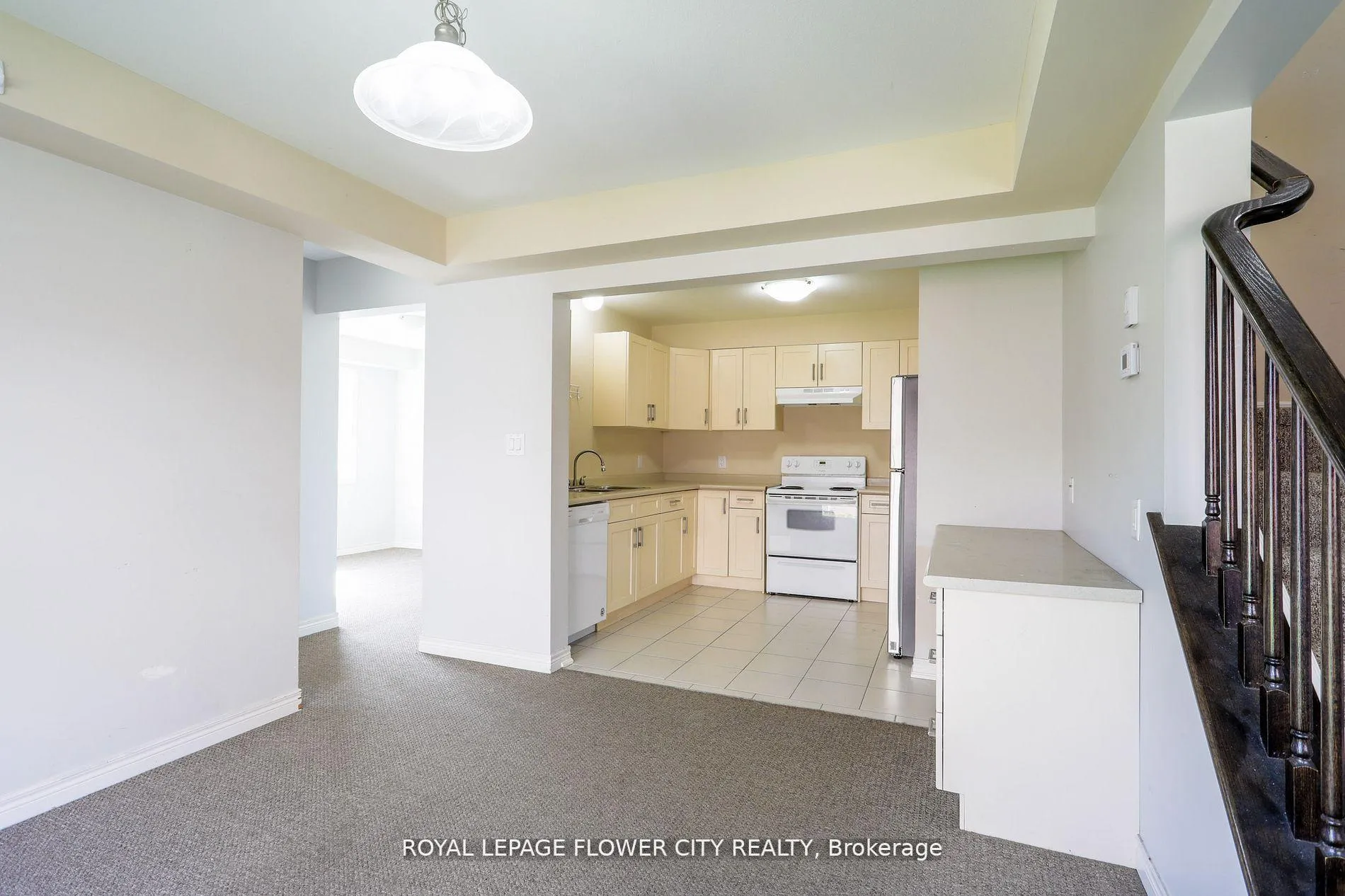 Photo 5 of 146 Winterberry Boulevard, Thorold, Confederation Heights — HOMEH