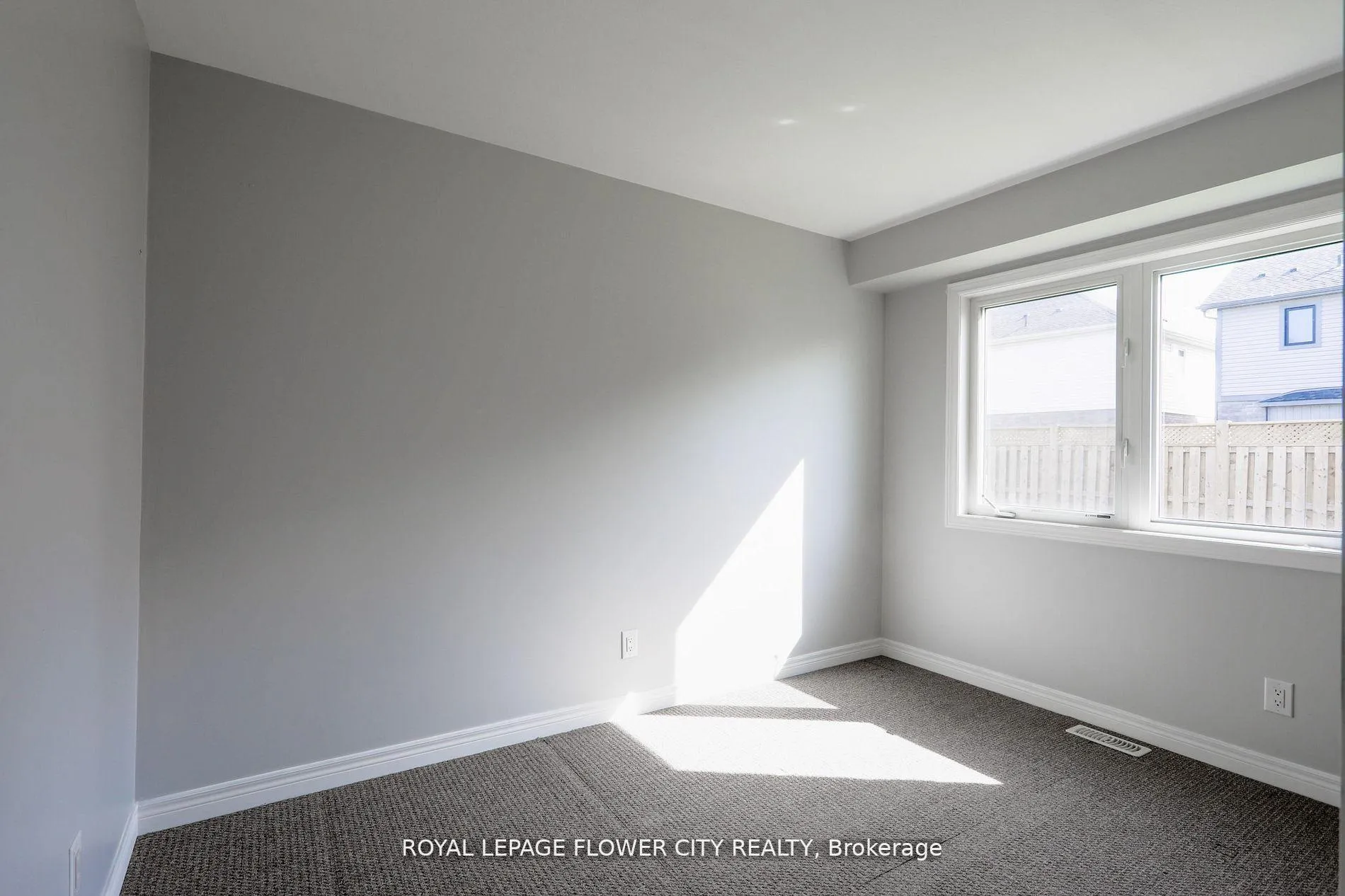 Photo 8 of 146 Winterberry Boulevard, Thorold, Confederation Heights — HOMEH
