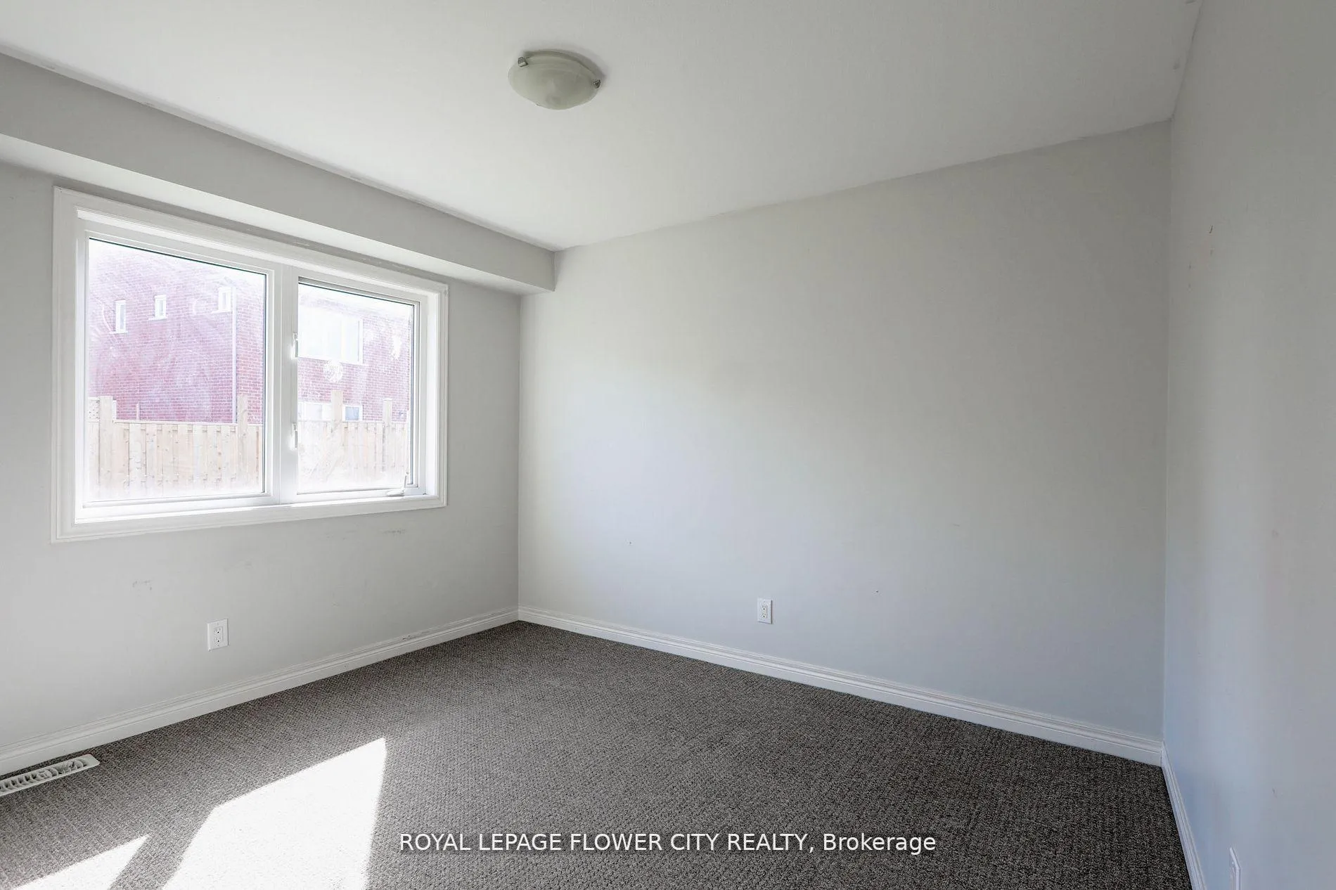 Photo 9 of 146 Winterberry Boulevard, Thorold, Confederation Heights — HOMEH