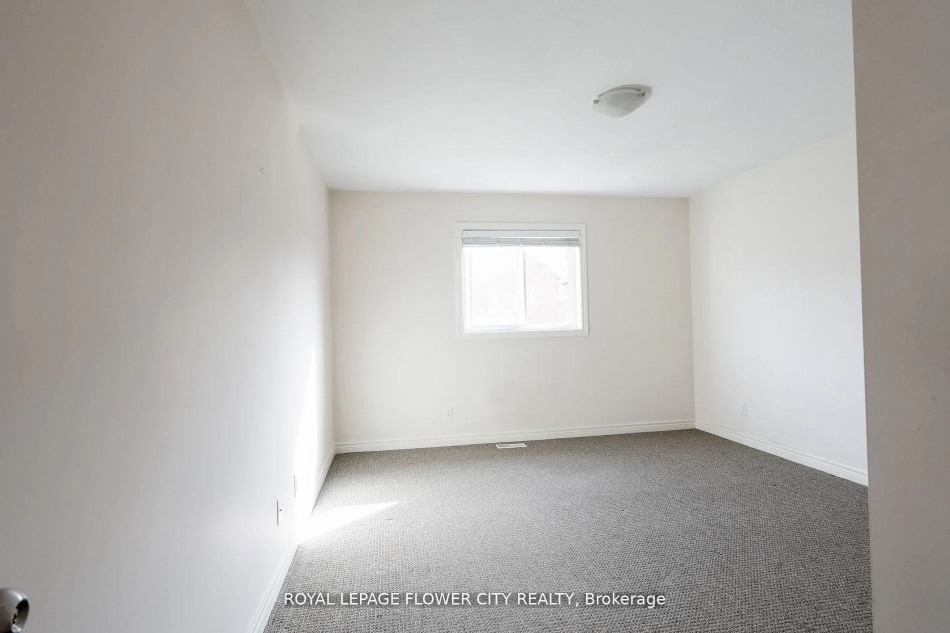 Photo 18 of 146 Winterberry Boulevard, Thorold, Confederation Heights — HOMEH