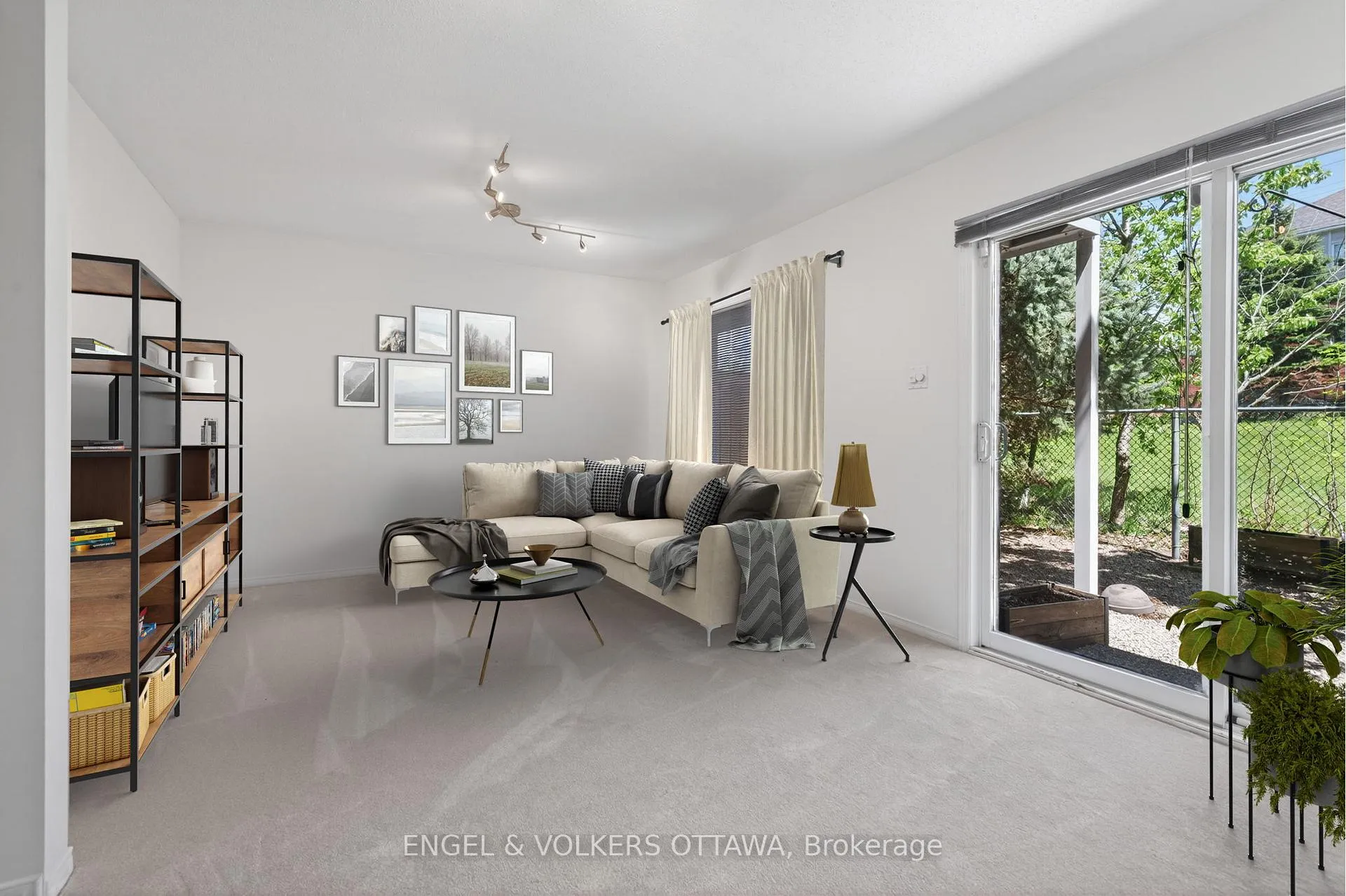Photo 5 of 27 Briarway Private, Ottawa, Westboro North — HOMEH