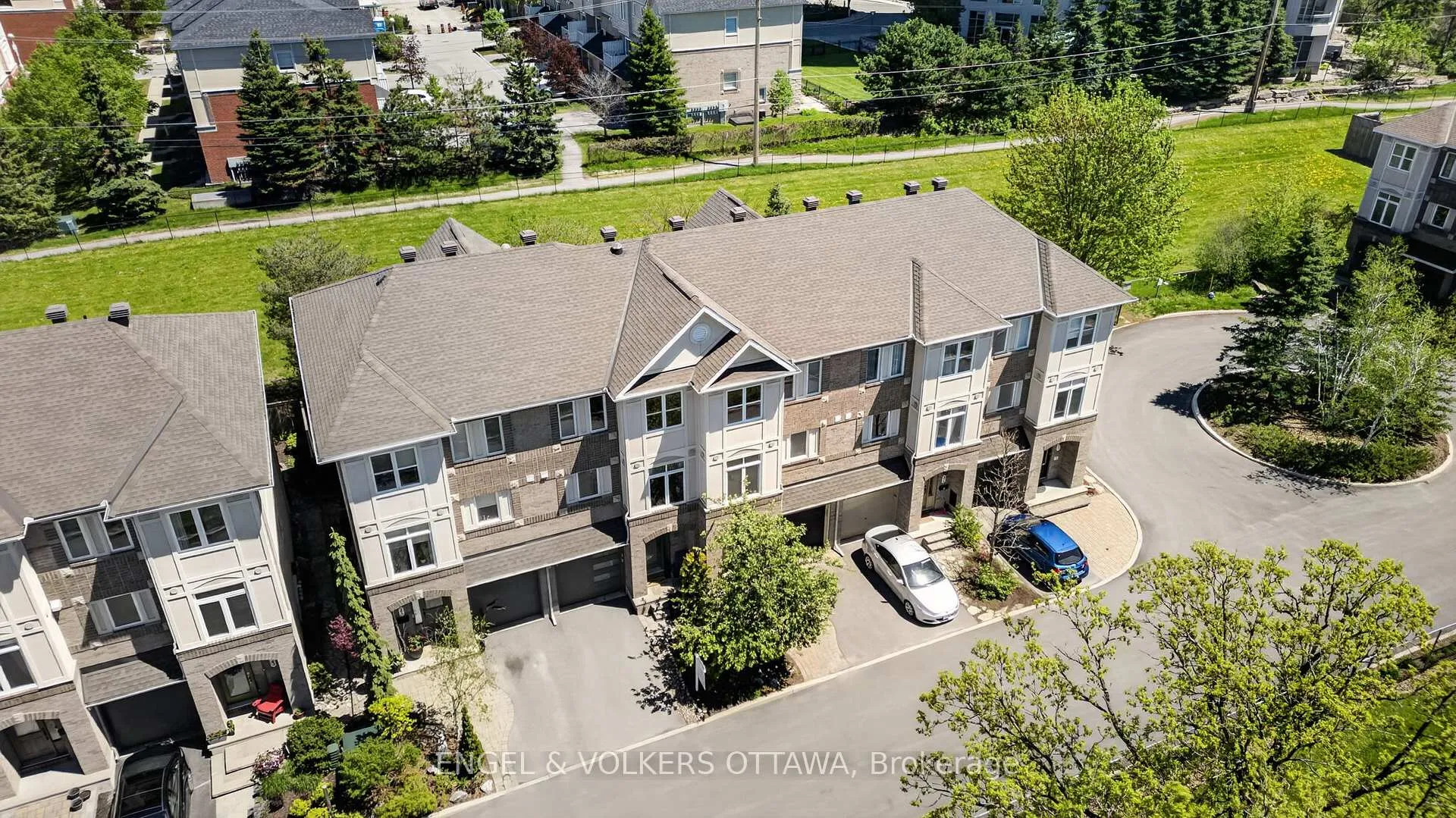 Photo 36 of 27 Briarway Private, Ottawa, Westboro North — HOMEH
