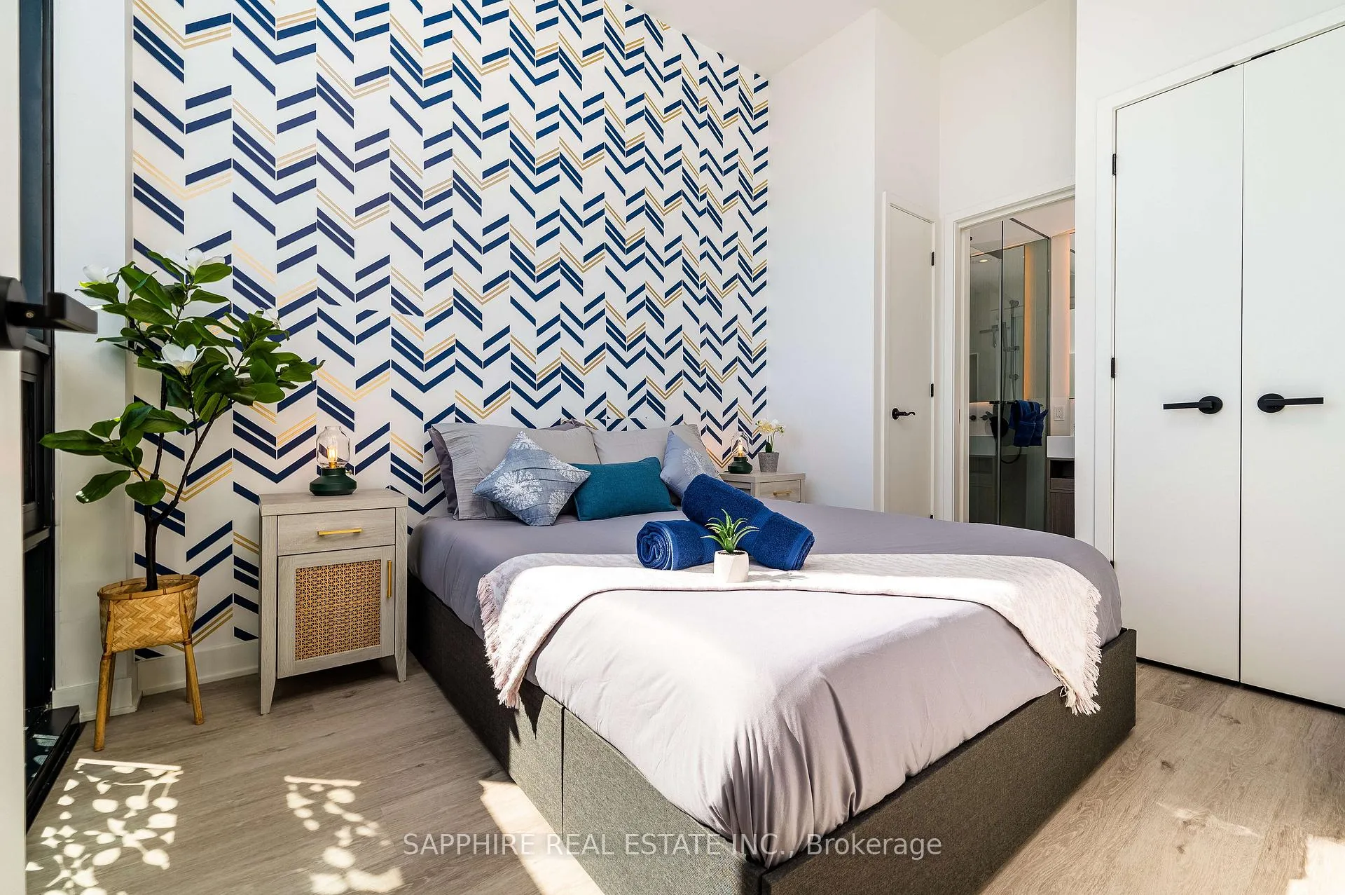 Photo 25 of Unit 5104, 55 Charles Street E, Toronto, Church-Yonge Corridor — HOMEH