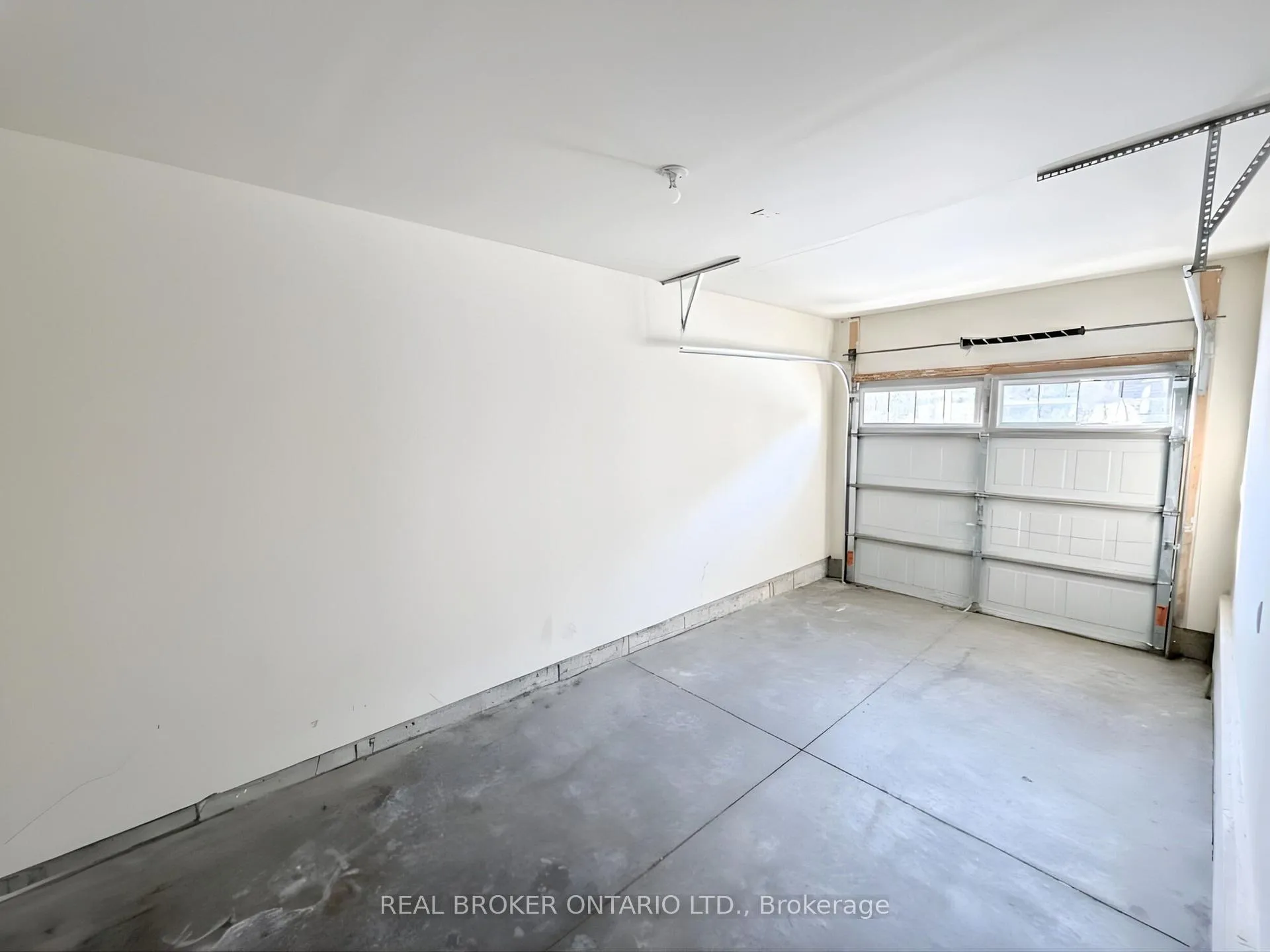 Photo 3 of Unit 158, 1890 Rymal Road E, Hamilton, Rural Glanbrook — HOMEH