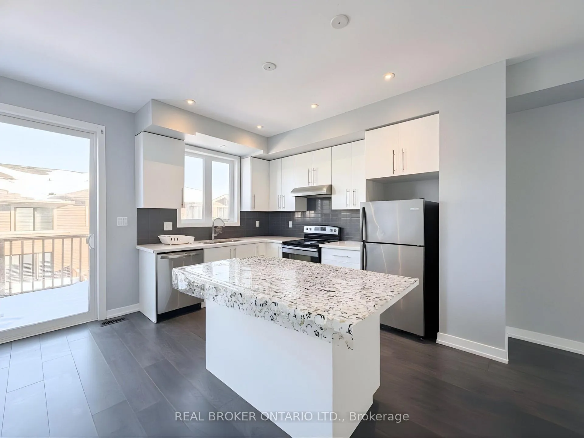 Photo 11 of Unit 158, 1890 Rymal Road E, Hamilton, Rural Glanbrook — HOMEH