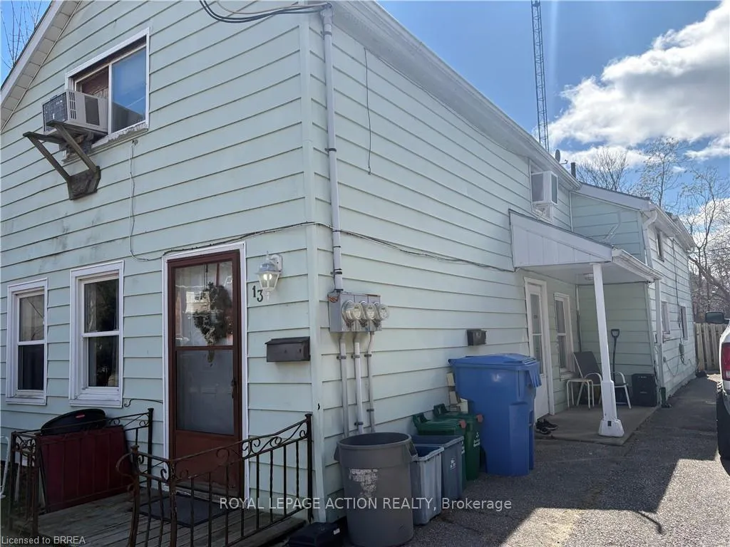 Photo 4 of 13 Sheridan Street, Brantford, Downtown Core — HOMEH