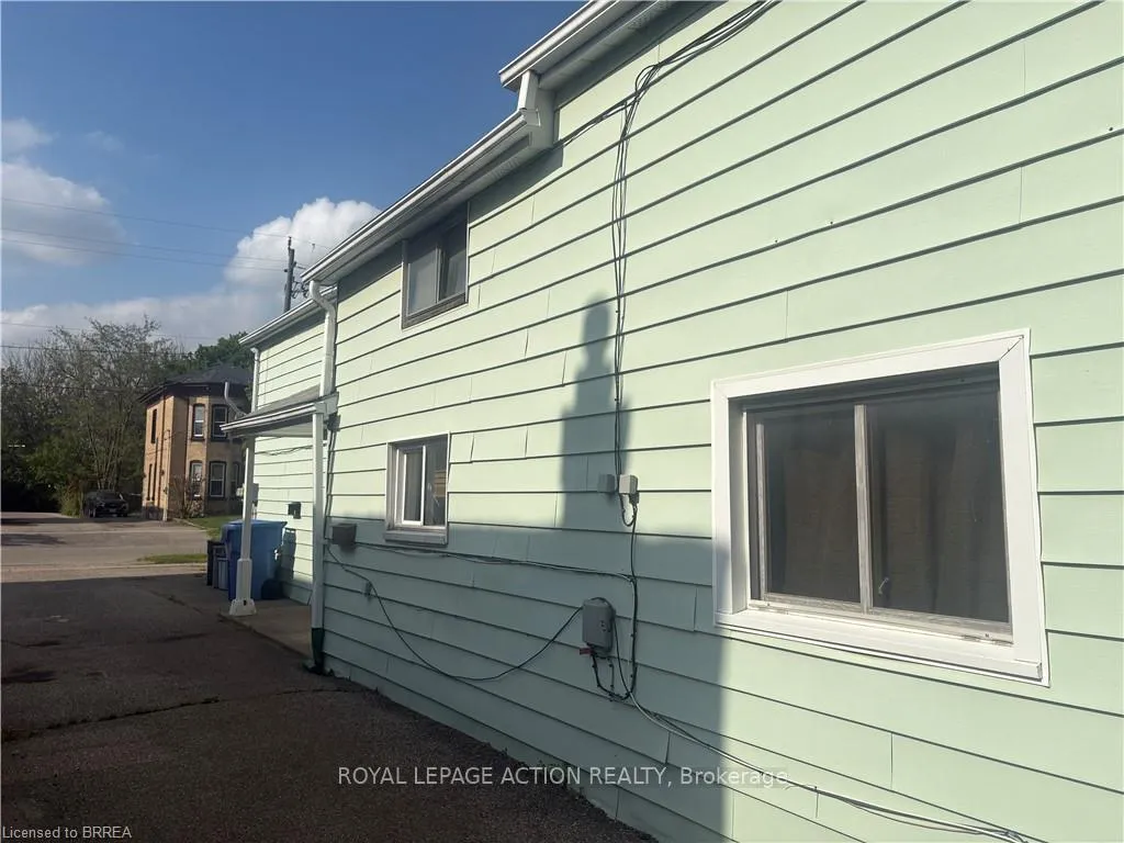 Photo 6 of 13 Sheridan Street, Brantford, Downtown Core — HOMEH