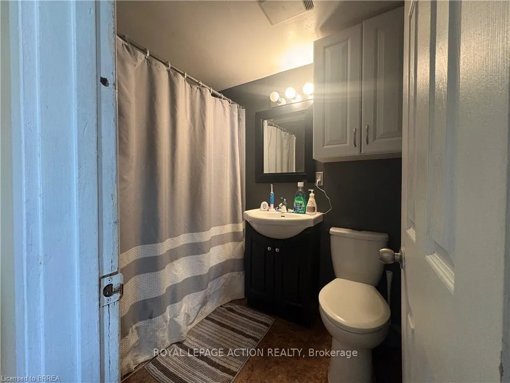 Photo 14 of 13 Sheridan Street, Brantford, Downtown Core — HOMEH