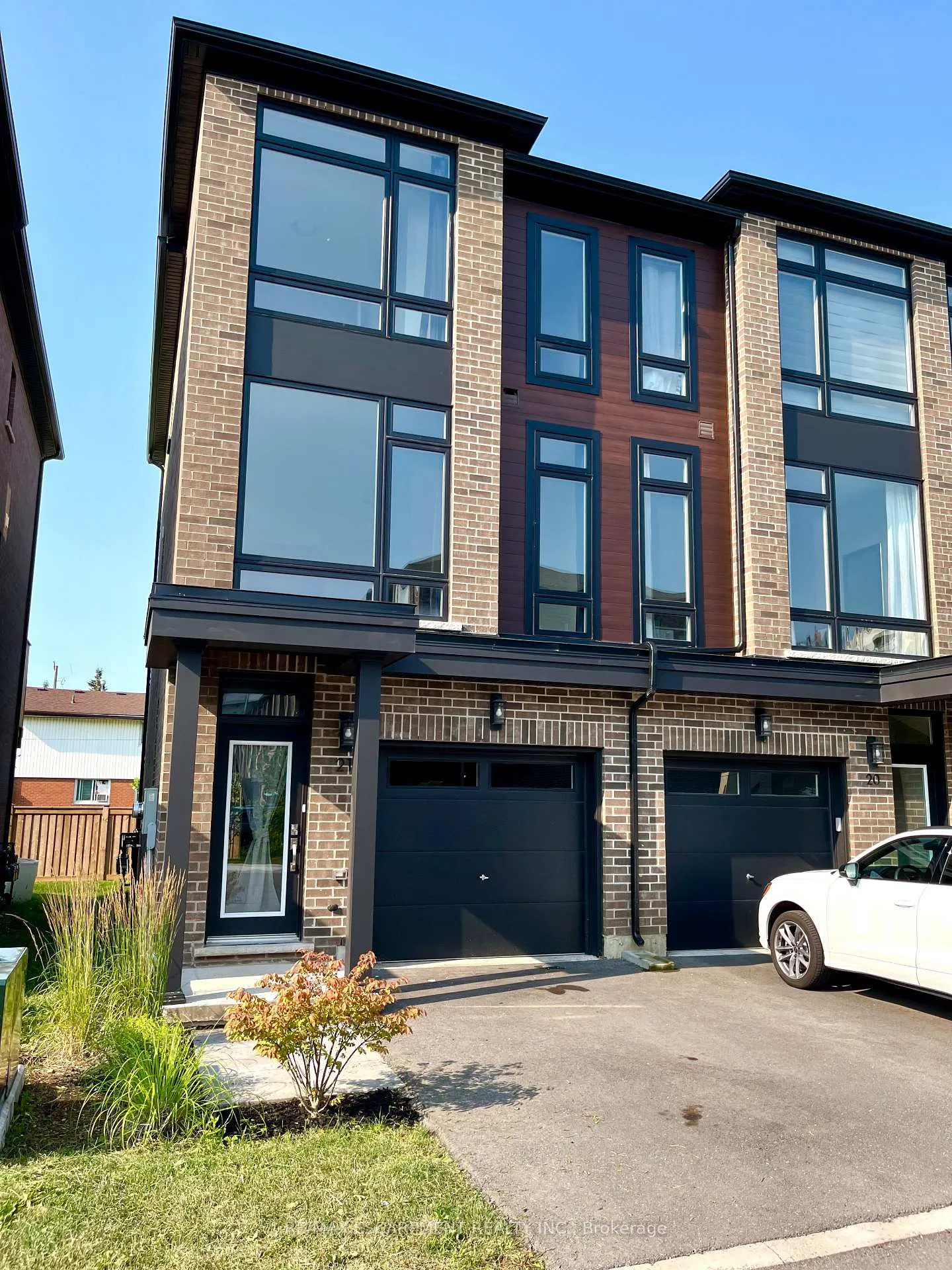 Photo 1 of Unit 21, 270 Melvin Avenue, Hamilton, McQuesten — HOMEH
