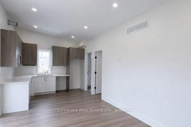 Photo 4 of Unit 301, 15 Sanagan Road, Etobicoke, Thistletown-Beaumonde Heights — HOMEH