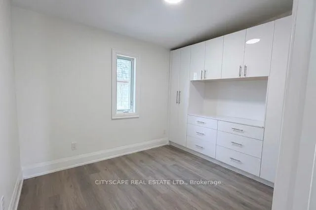 Photo 6 of Unit 301, 15 Sanagan Road, Etobicoke, Thistletown-Beaumonde Heights — HOMEH