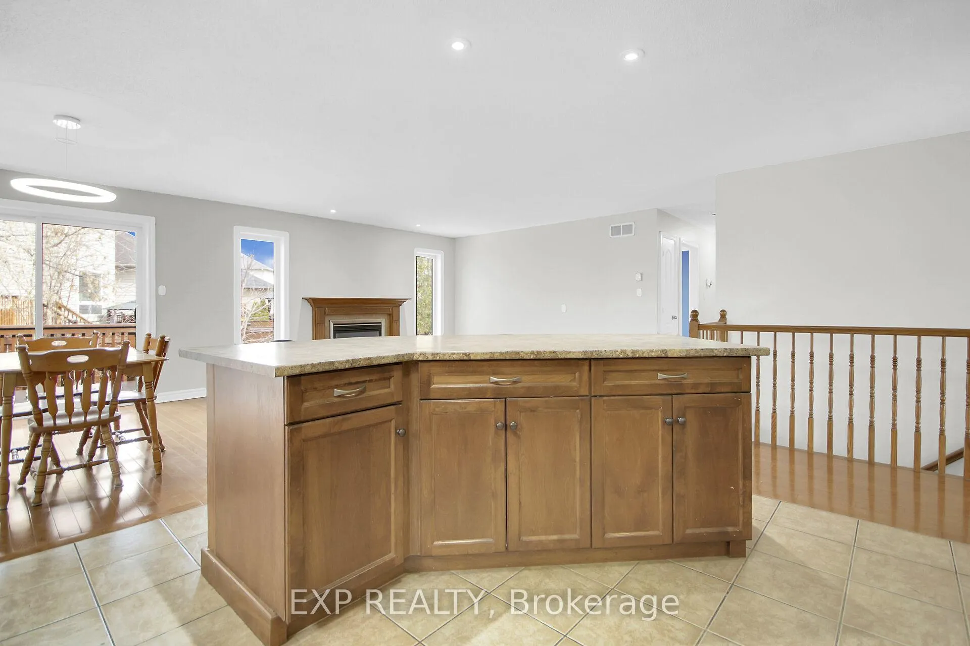Photo 16 of 84 Comba Drive, Carleton Place — HOMEH