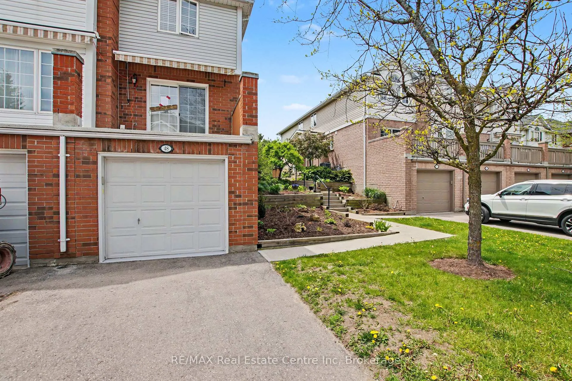 Photo 2 of Unit 48, 941 Gordon Street, Guelph, Kortright West — HOMEH