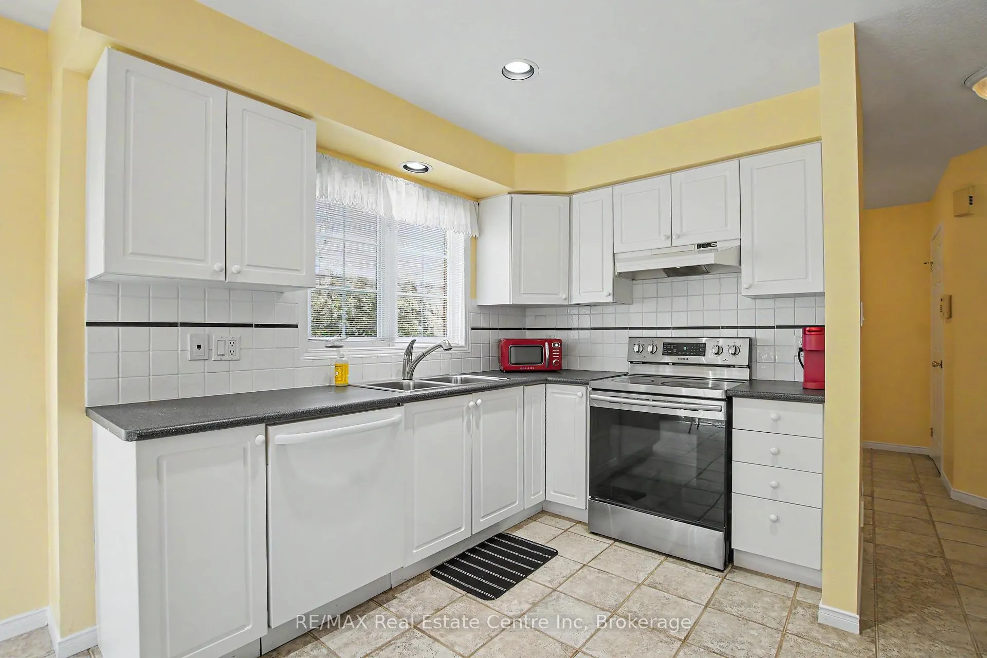 Photo 6 of Unit 48, 941 Gordon Street, Guelph, Kortright West — HOMEH