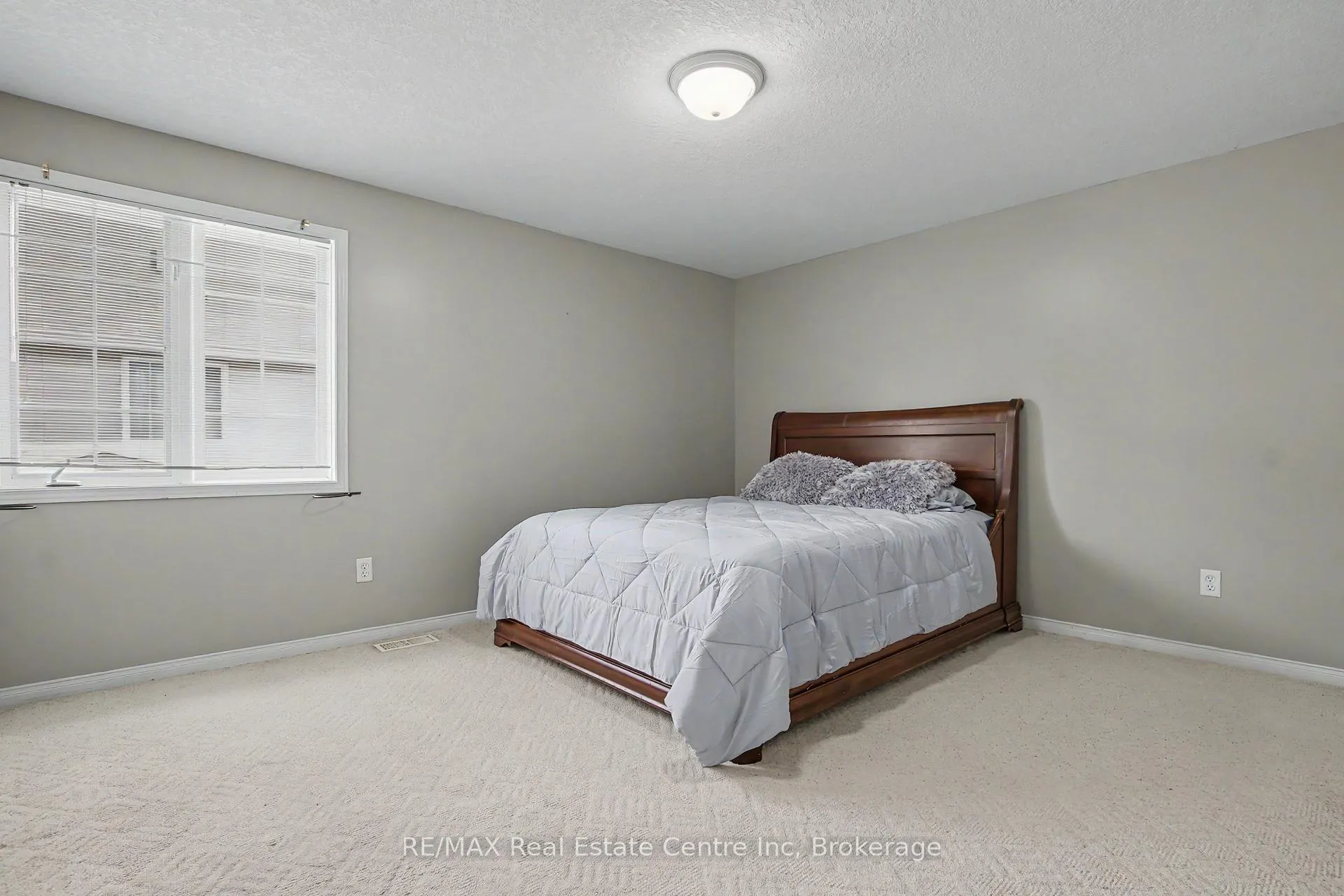 Photo 15 of Unit 48, 941 Gordon Street, Guelph, Kortright West — HOMEH