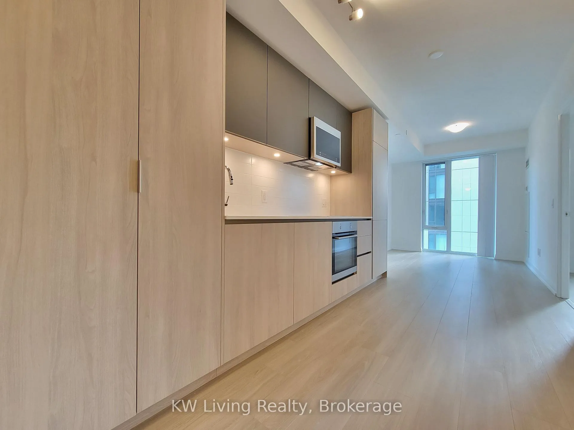 Photo 5 of Unit 4522, 28 Widmer Street, Toronto, Waterfront Communities — HOMEH