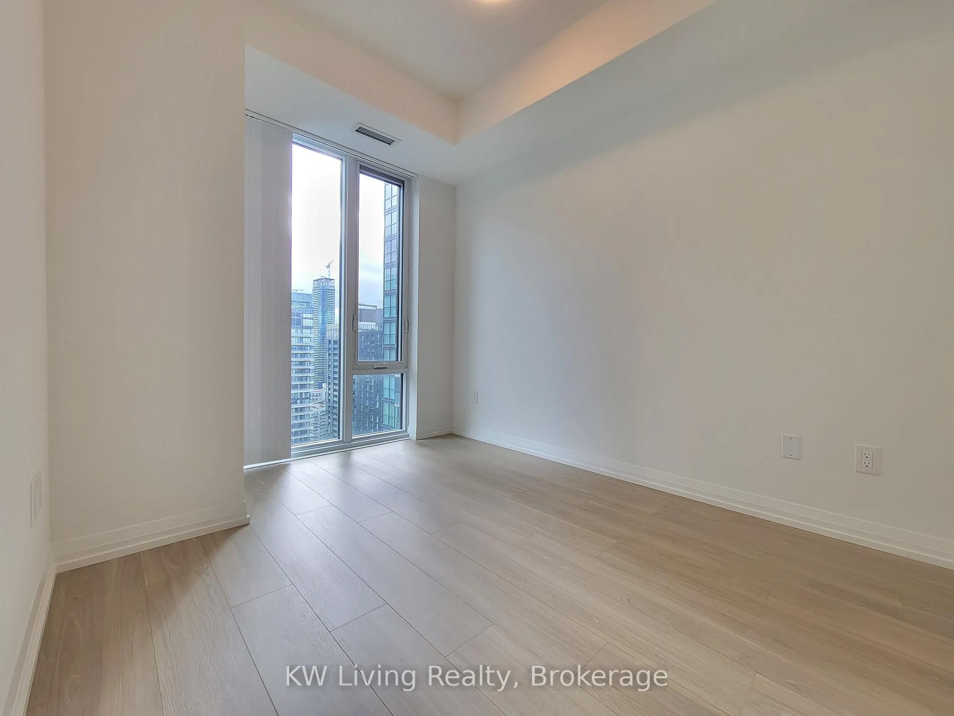 Photo 8 of Unit 4522, 28 Widmer Street, Toronto, Waterfront Communities — HOMEH