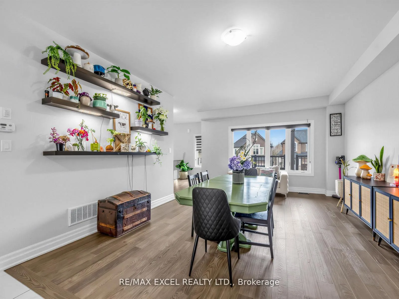 Photo 6 of 1454 Stovell Crescent, Innisfil, Lefroy — HOMEH