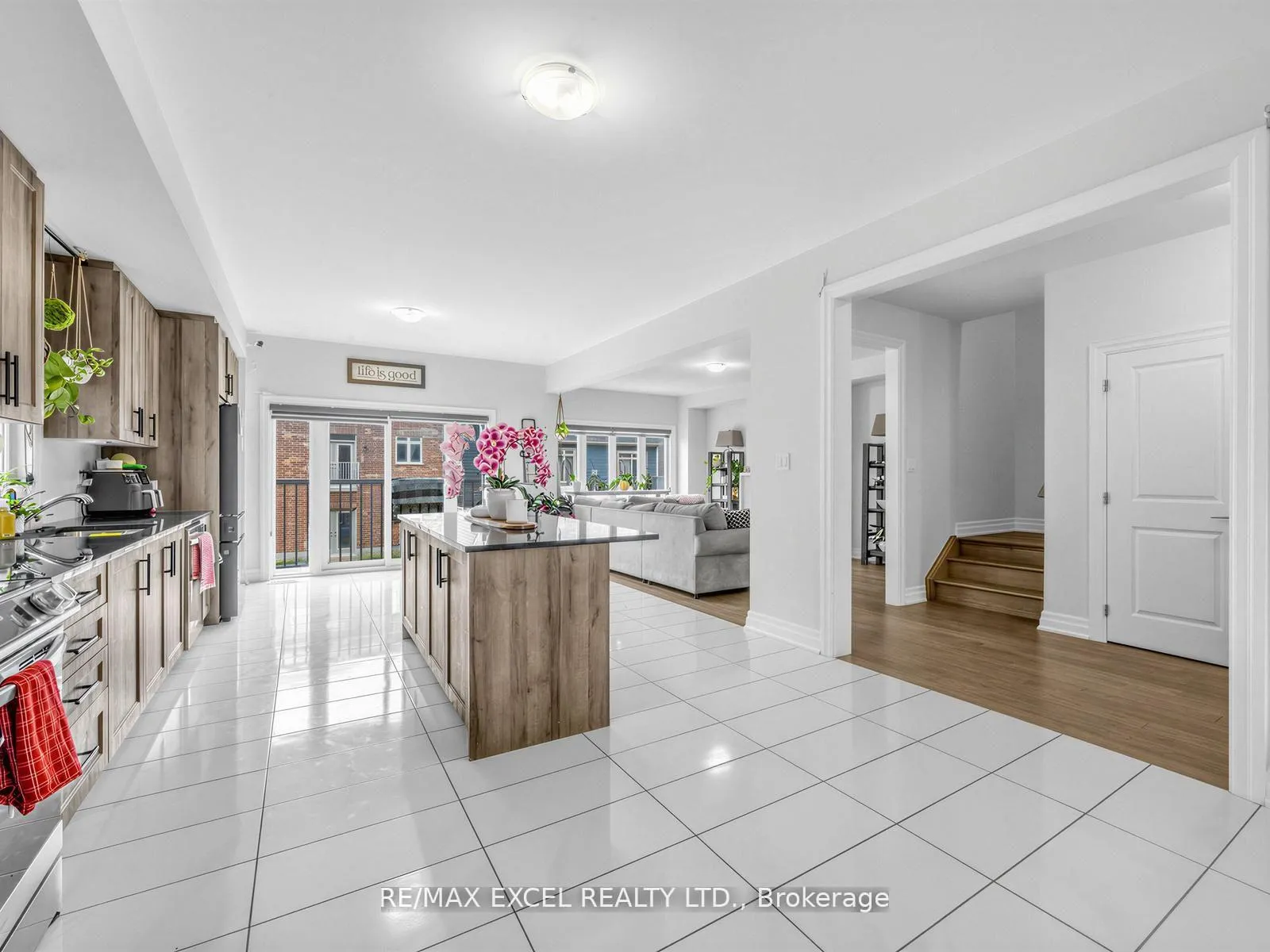 Photo 9 of 1454 Stovell Crescent, Innisfil, Lefroy — HOMEH