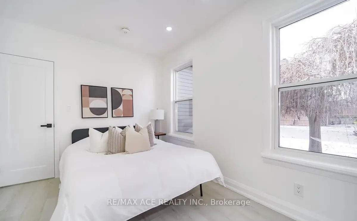 Photo 12 of 288 Celina Street, Oshawa, Central — HOMEH
