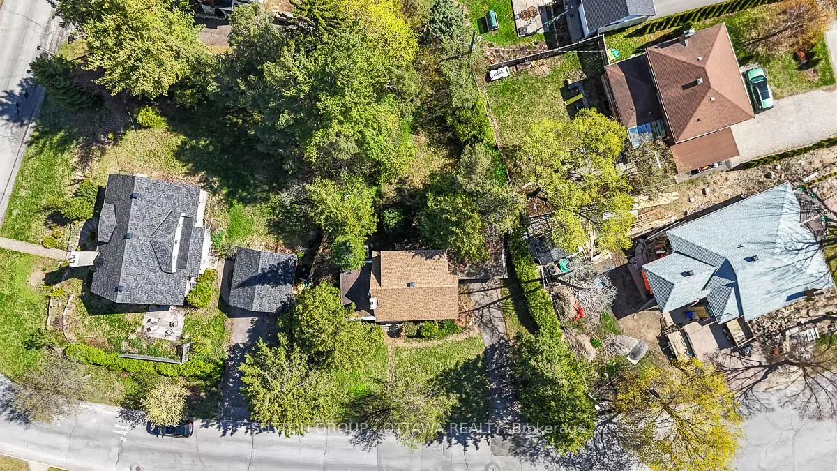 Photo 5 of 1471 Cavendish Road, Ottawa, Applewood Acres — HOMEH