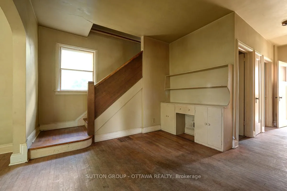 Photo 14 of 1471 Cavendish Road, Ottawa, Applewood Acres — HOMEH