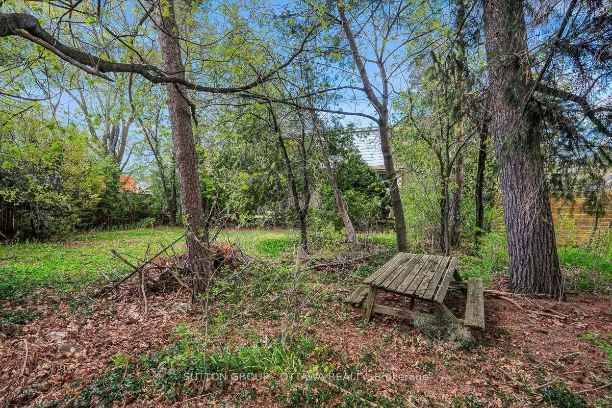 Photo 30 of 1471 Cavendish Road, Ottawa, Applewood Acres — HOMEH