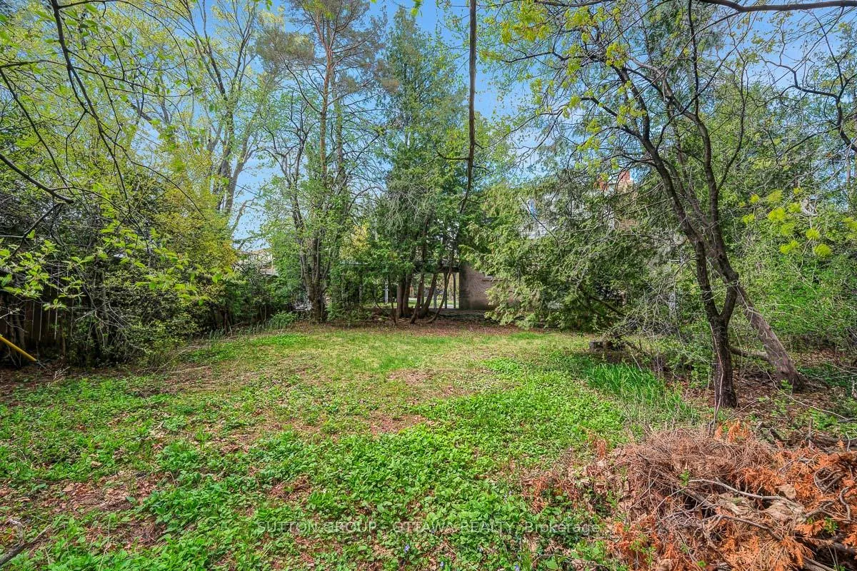 Photo 31 of 1471 Cavendish Road, Ottawa, Applewood Acres — HOMEH