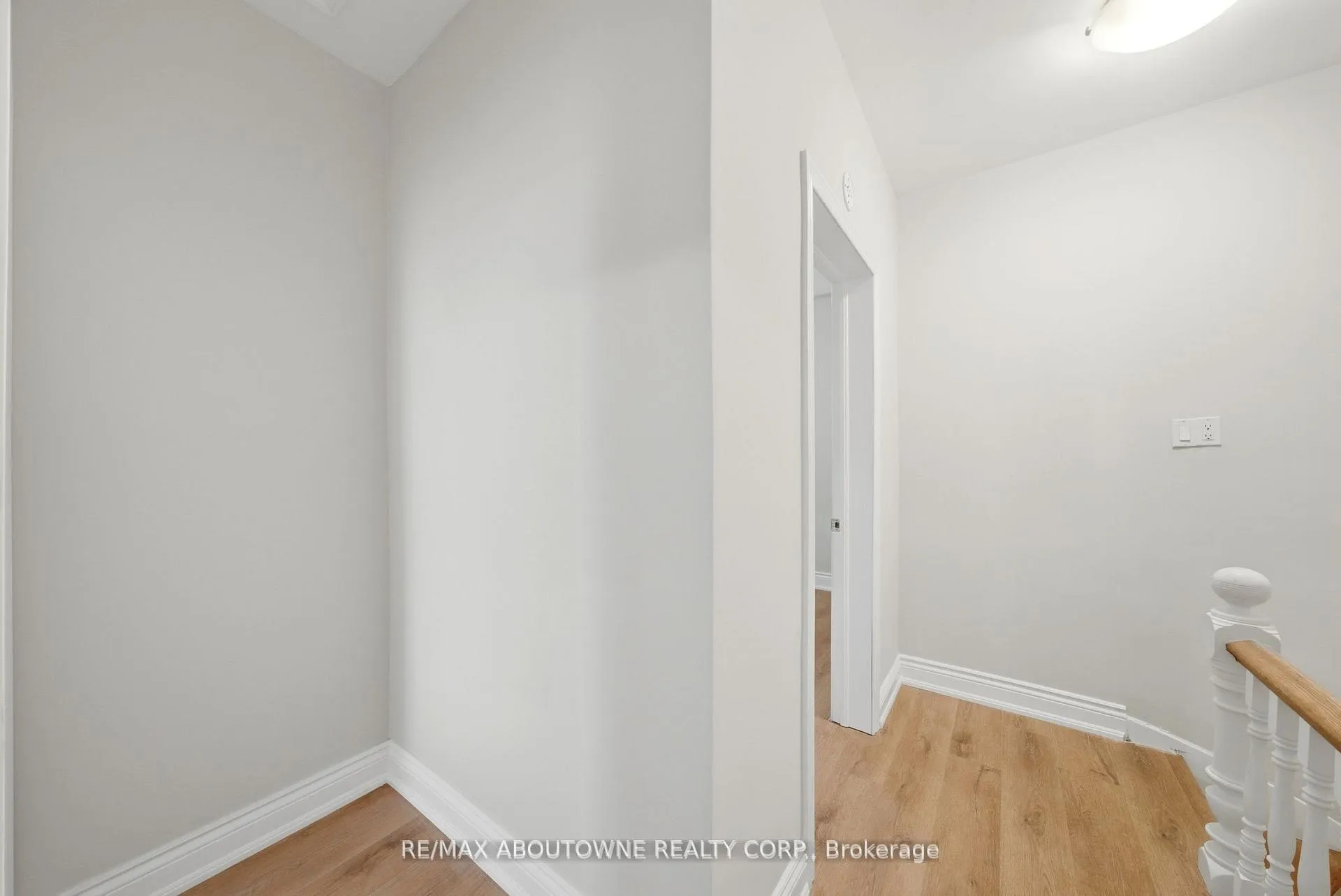 Photo 17 of 116 Bay Street N, Hamilton, Central — HOMEH