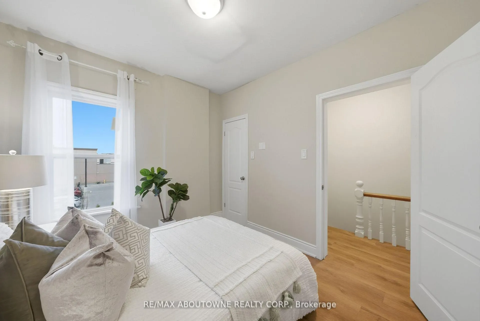 Photo 19 of 116 Bay Street N, Hamilton, Central — HOMEH