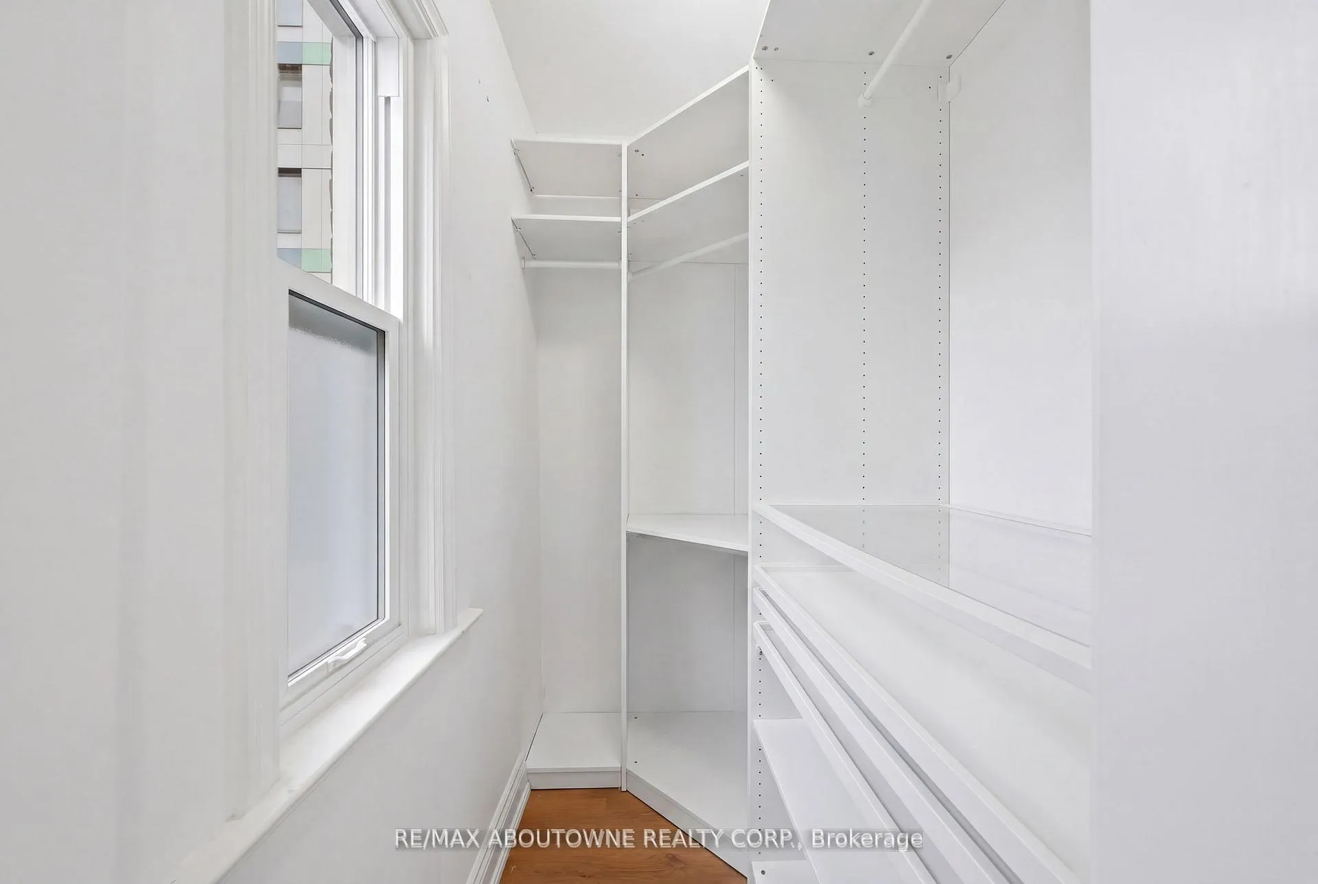 Photo 20 of 116 Bay Street N, Hamilton, Central — HOMEH