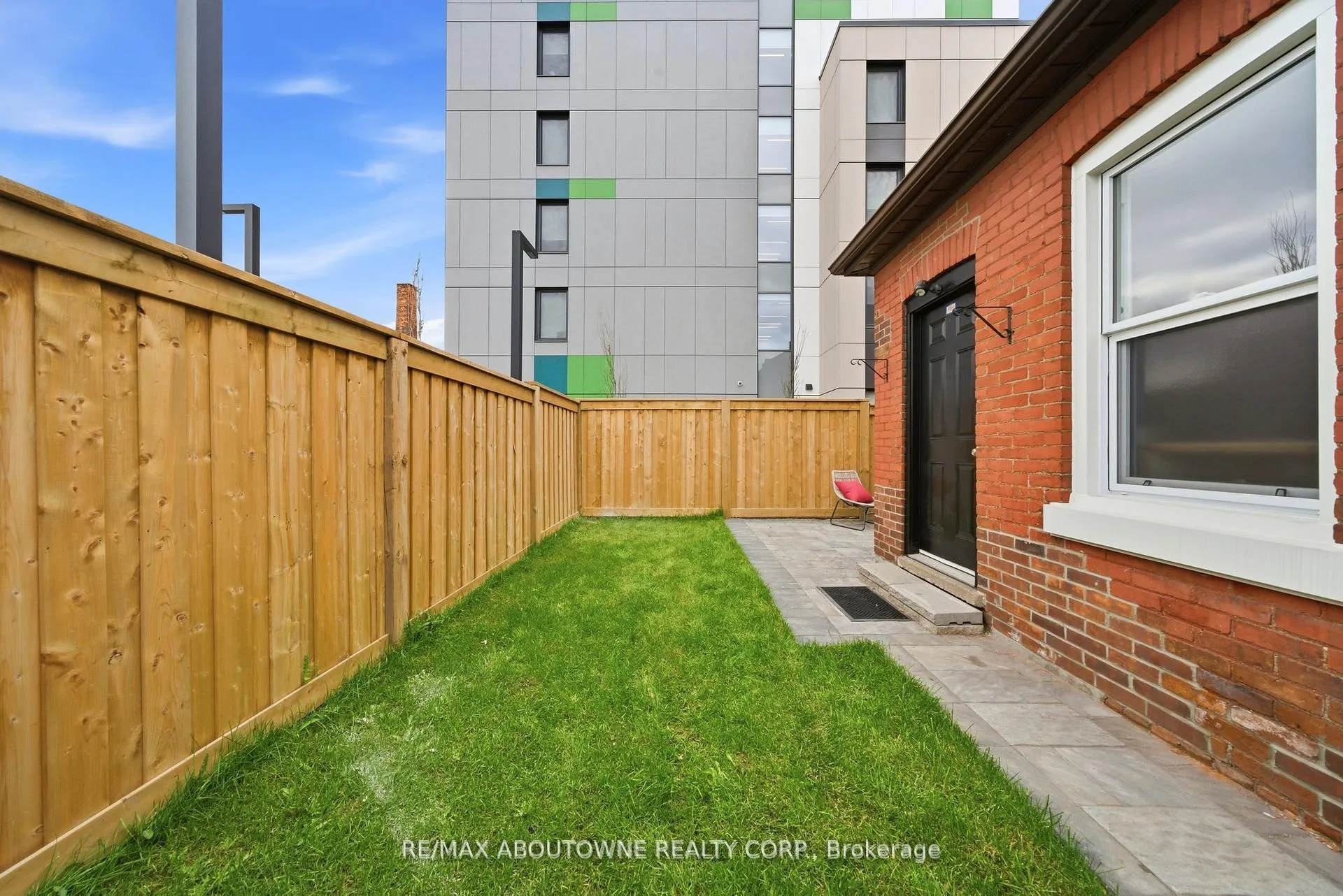 Photo 26 of 116 Bay Street N, Hamilton, Central — HOMEH
