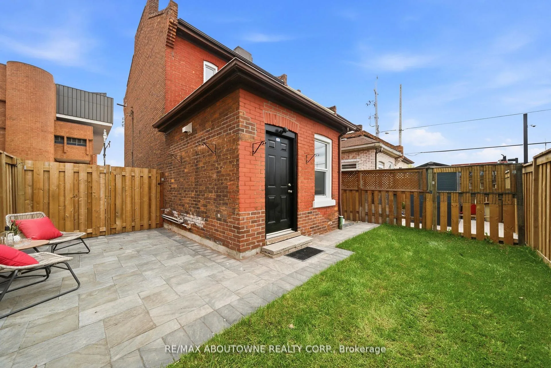 Photo 28 of 116 Bay Street N, Hamilton, Central — HOMEH